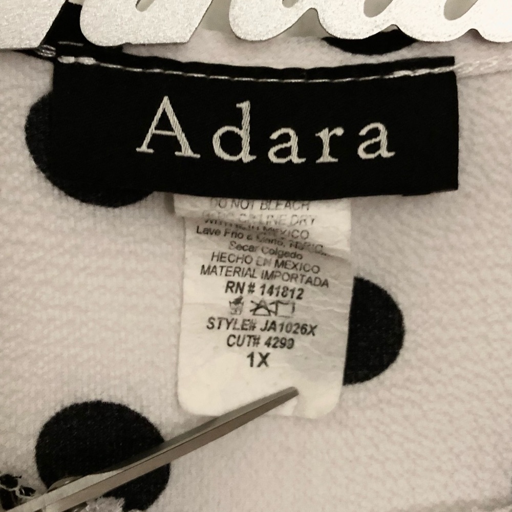 Adara 1X Plus White & Black Polka Dot Flowy Flutter Sleeve Top - Picture 4 of 6